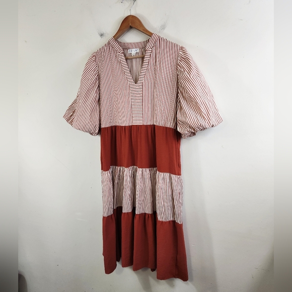 She + Sky Dresses & Skirts - She + Sky Tiered Midi Dress